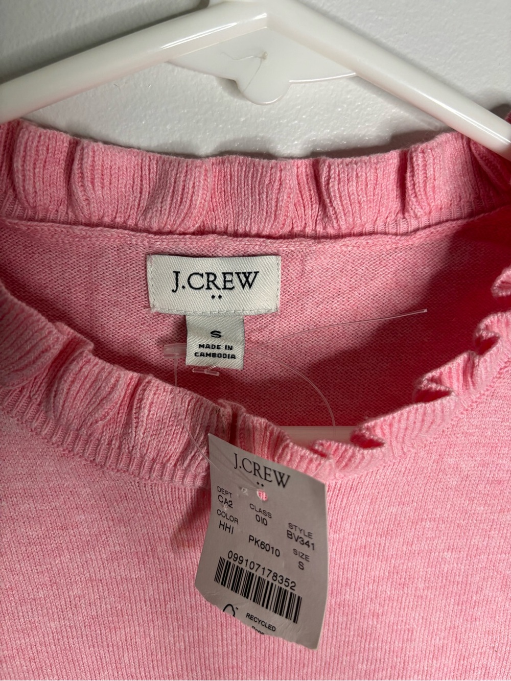 NWT J Crew Ruffled Sweater. Small - Picture 2 of 3